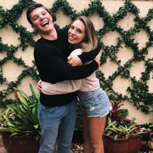 Meet your Posher, Cassandra